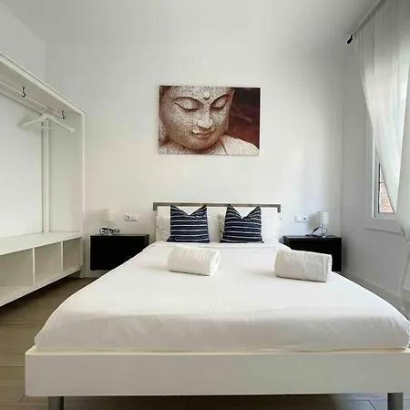 @Hostourist Bcn Fira Granvia Plaza Europa-Justicia Apartment L'Hospitalet de Llobregat Exterior photo