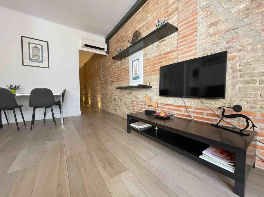 Appartement @hostourist Bcn Fira Granvia Plaza Europa-justicia L'Hospitalet de Llobregat